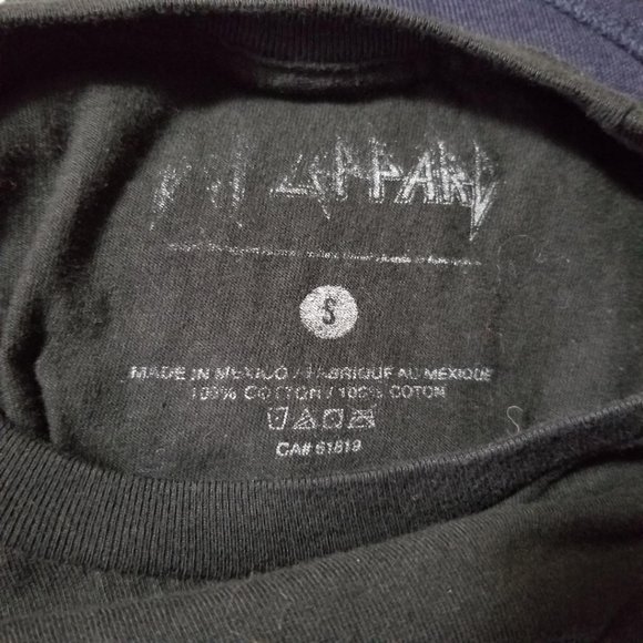 Def Leppard Black Short Sleeve Band Tee - Picture 4 of 4